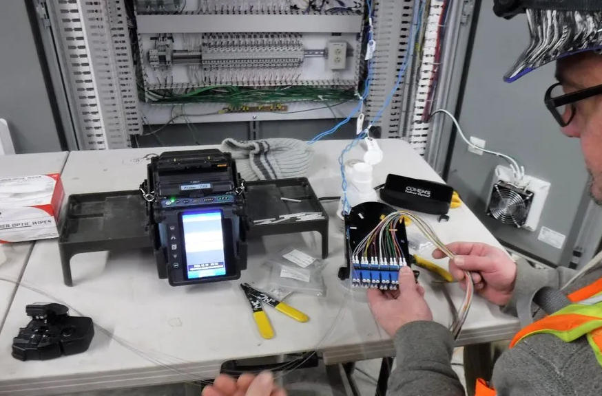 Fiber Optic Cable Splicing