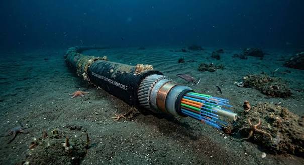 Underwater Fiber Optic Cable